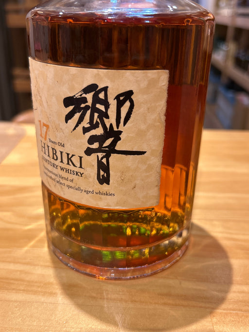 Suntory Blended Whisky Hibiki 17 Year Old [Japan 700ml]