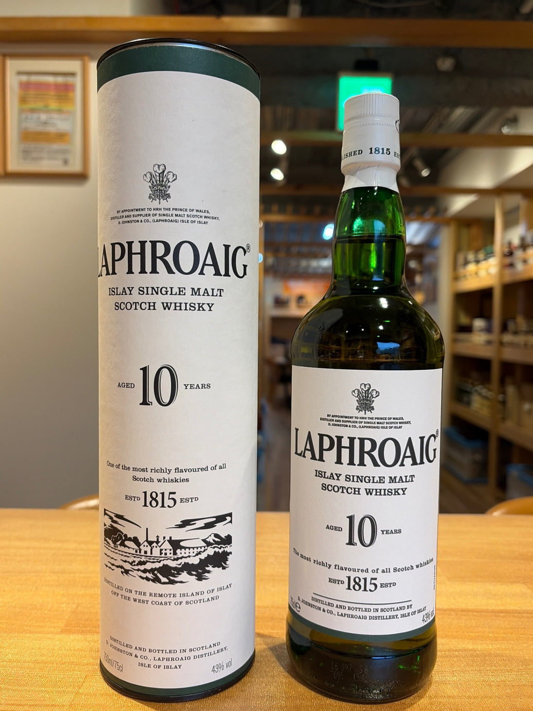 ラフロイグ10年43°750ml [箱入り]
