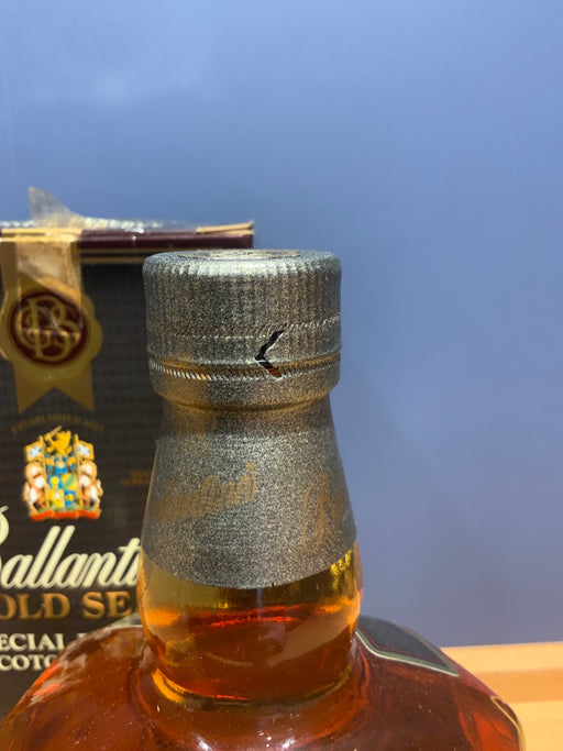 [古酒][にっこりご奉仕品] バランタイン 12年 ゴールドシール 43度 1000ml [ＴＢ-ＢＬＴ-3] [並行輸入品]
