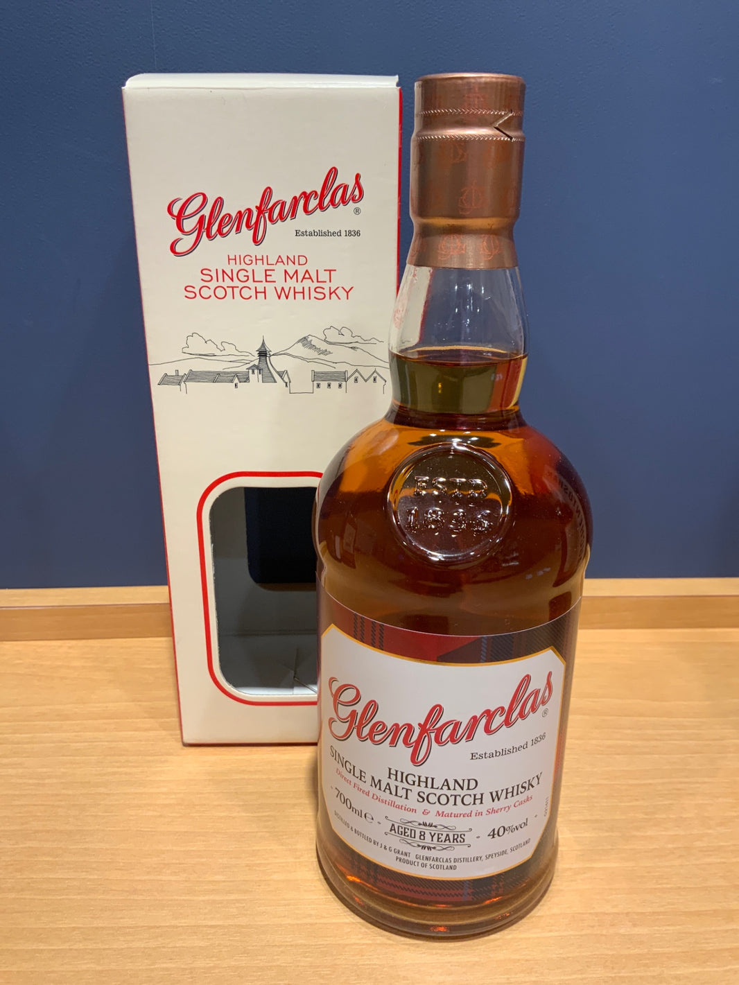 グレンファークラス 8年 40度 700ml