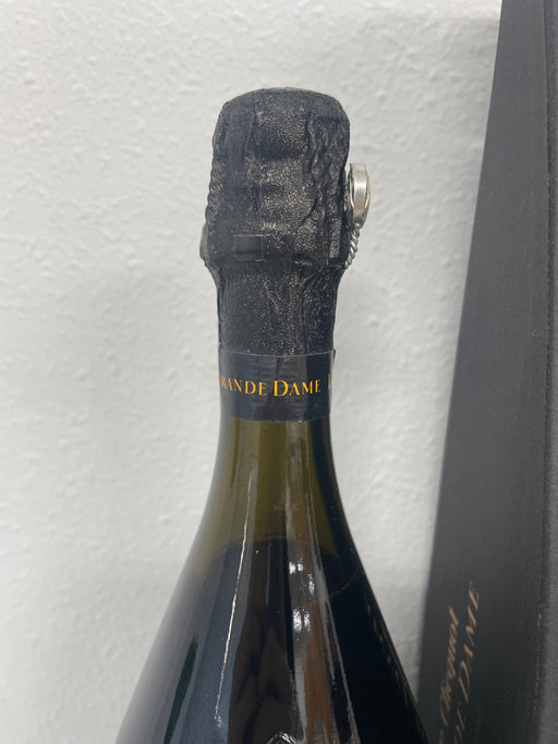 1995 La Grande Dame (Dam) Veuve Clicquot 750ml
