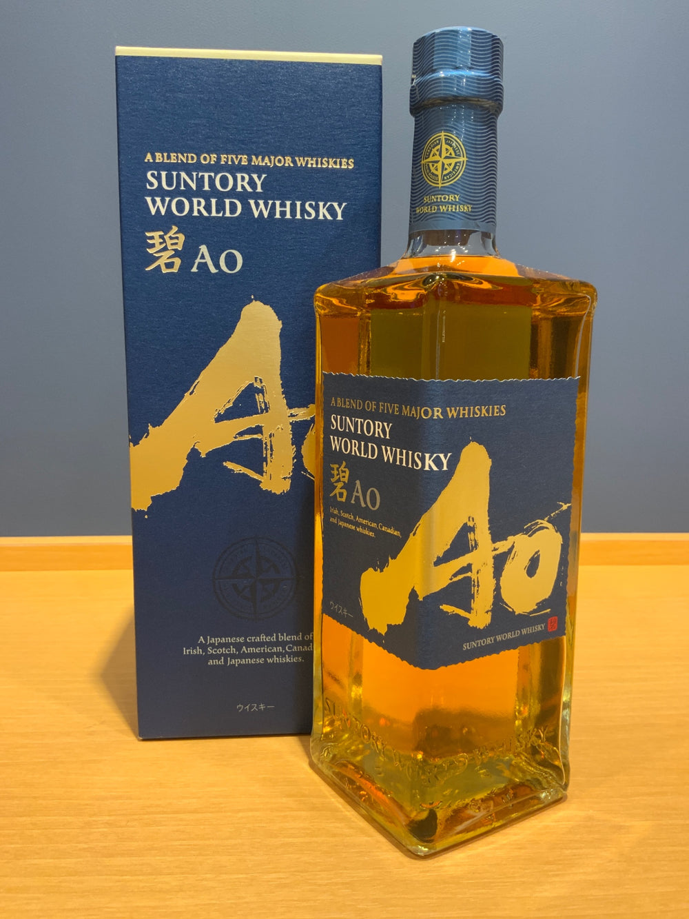 Suntory World Whisky Ao 700ml 43% ABV