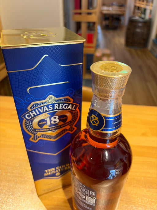シーバスリーガル ブレンデッド スコッチウイスキー 18年 700ml
