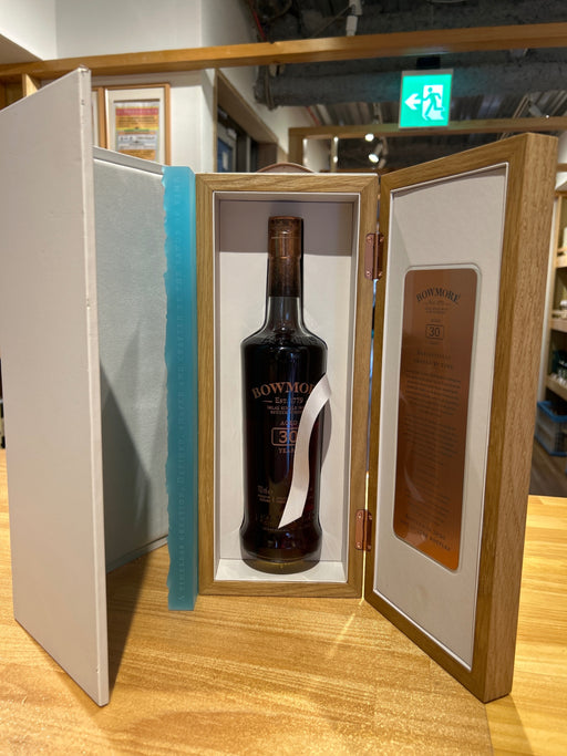 Bowmore 30 Year Old