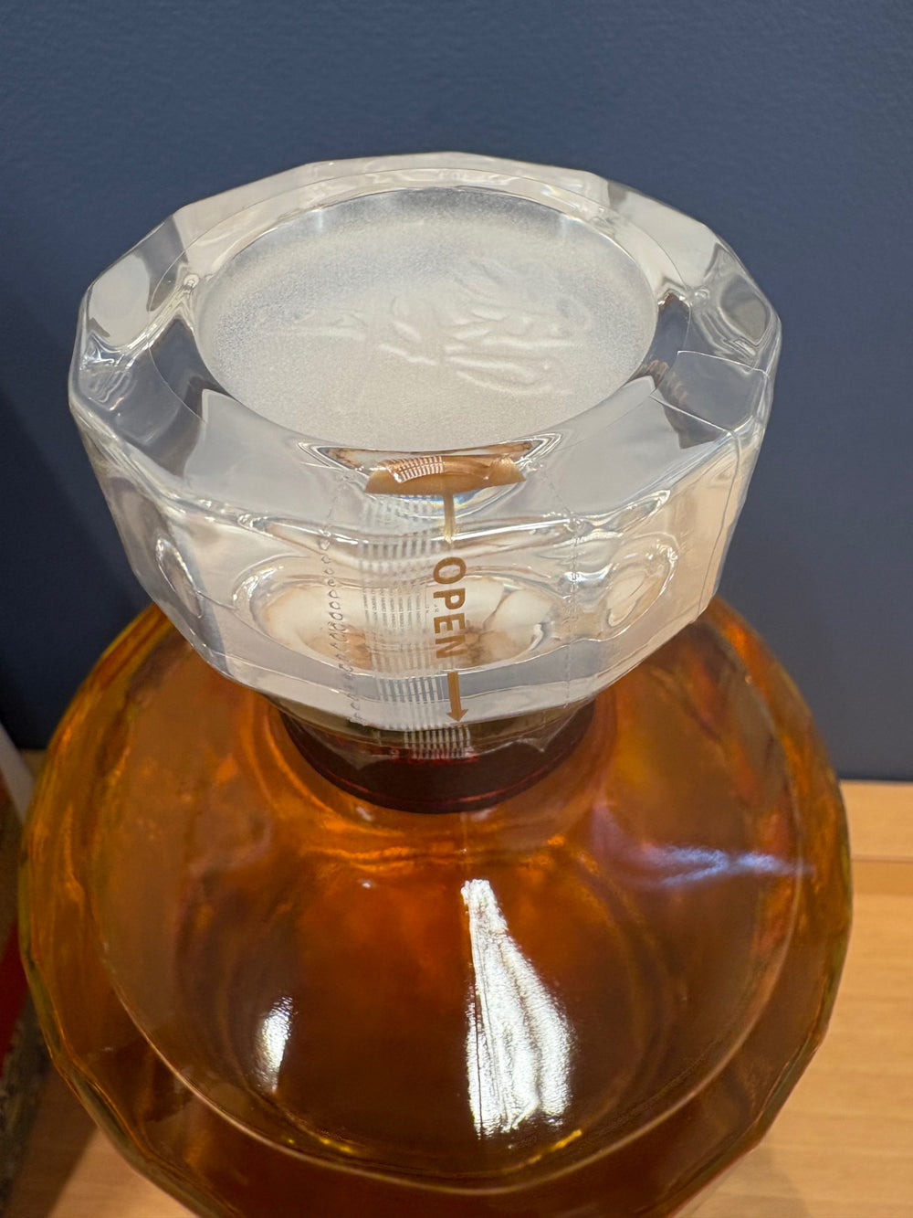 サントリー ウイスキー 響 BLOSSOM HARMONY 2026 化粧箱入 [ ウイスキー 日本 700ml ]