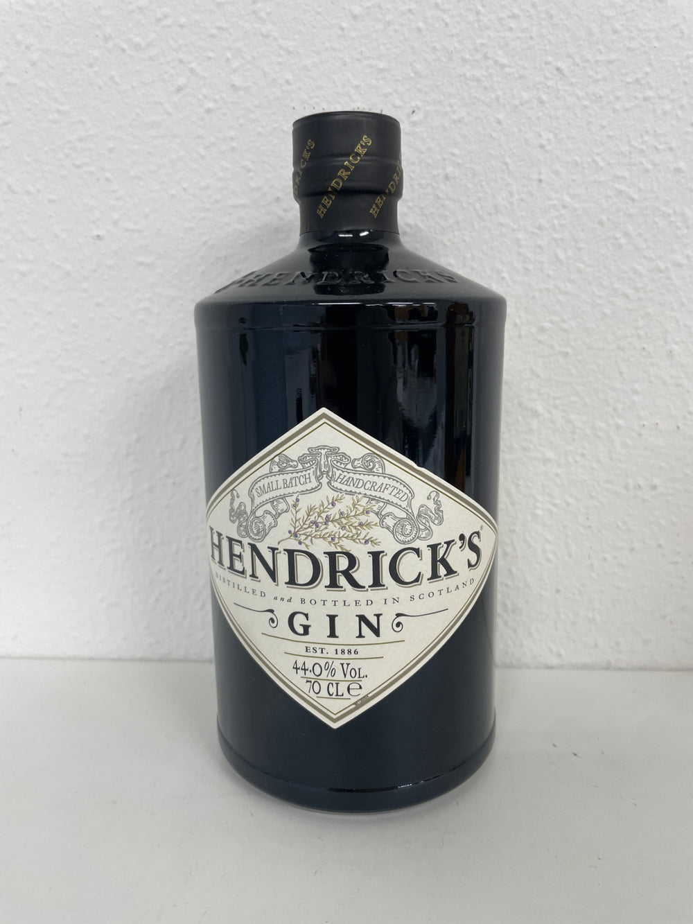 ヘンドリックスジン 44% 700ml