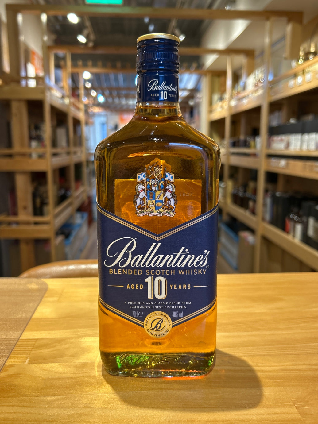 Ballantine's 10 Year Old Blended Scotch Whisky [UK Whisky, 700ml]