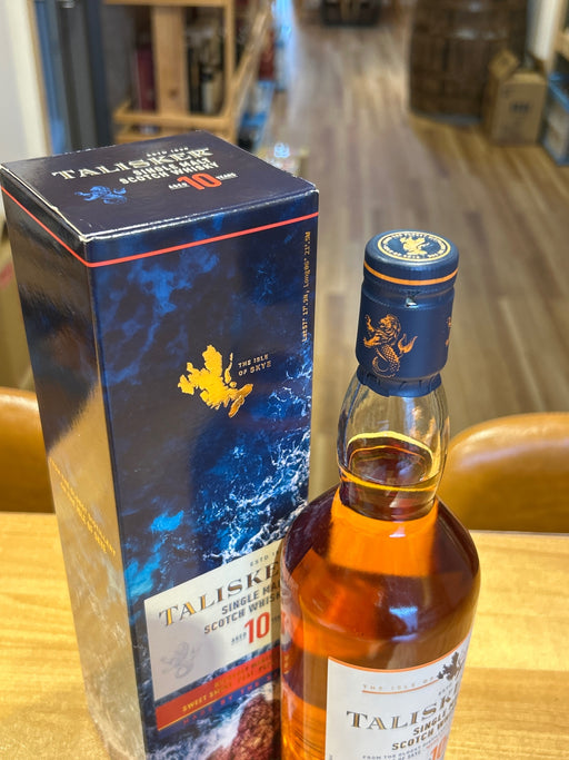 Talisker 10 Year Old Boxed [Whiskey, UK, 700ml] [Gift Box]