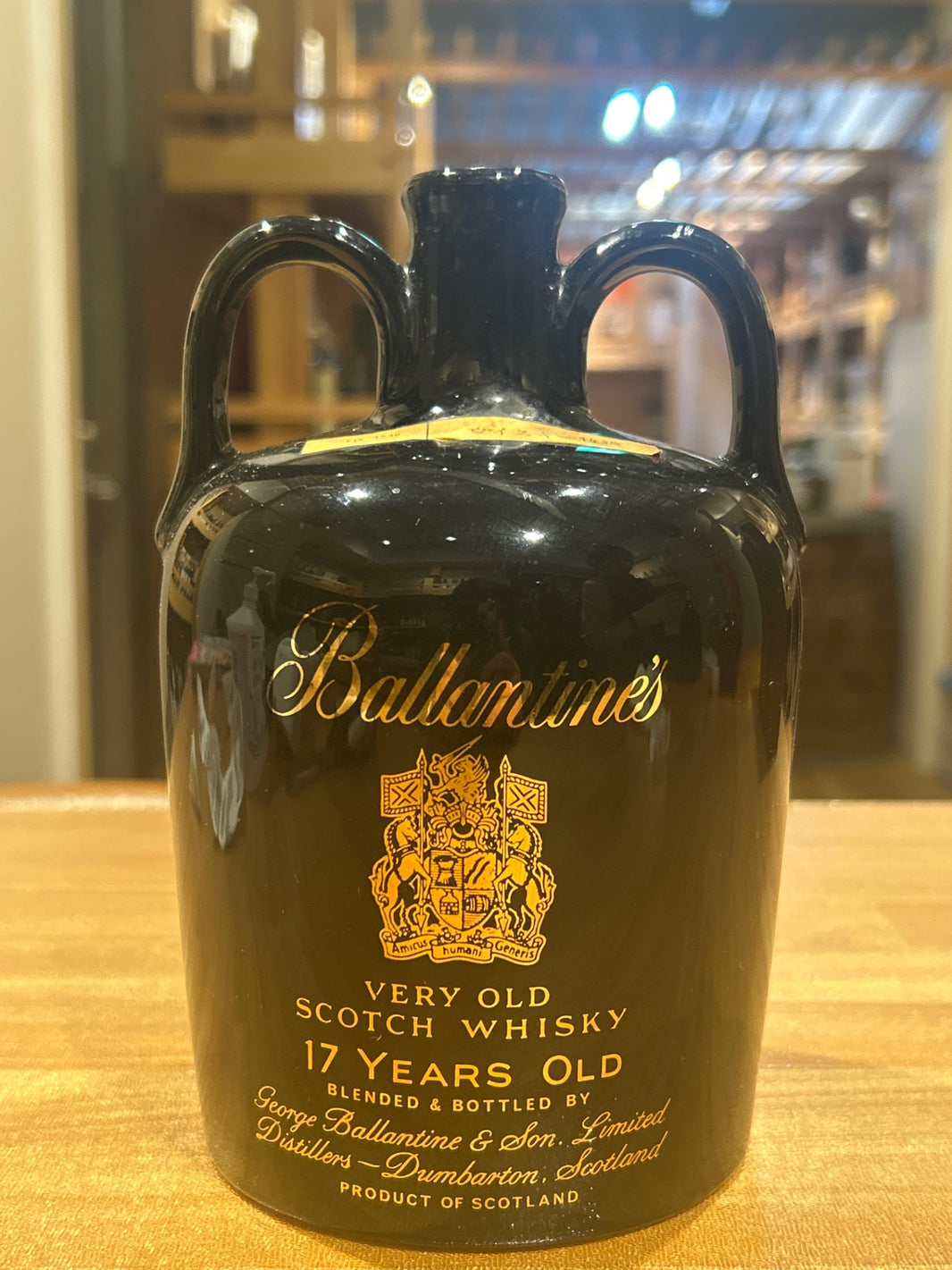 [古酒] バランタイン 17年 青陶器ボトル 正規品 43度 750ml [Ｋ-ＢＡＴ-338]