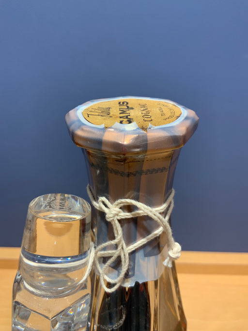 カミュ ジュビリー バカラ ７００ml 箱なし・替栓付き