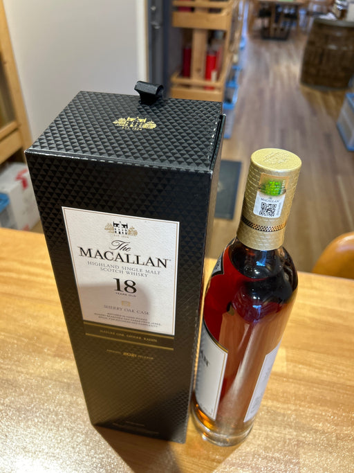 ザ・マッカラン　18年　シェリーオーク【正規品】700ml