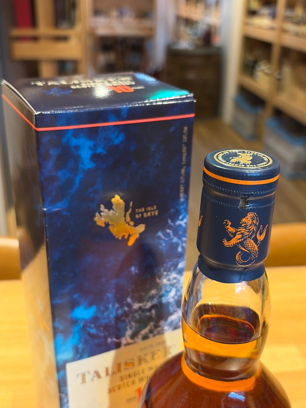 タリスカー 10年 箱入り [ ウイスキー イギリス 700ml ] [ギフトBox入り]