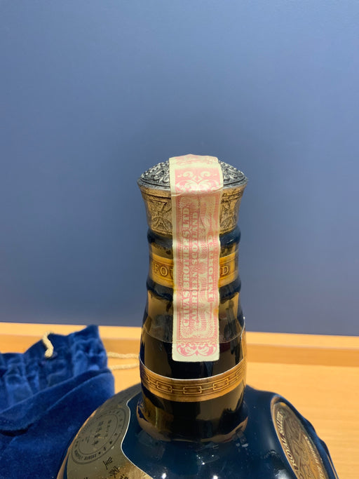 ROYAL SALUTE ロイヤルサルート 21年 青 陶器ボトル ウイスキー 750ml 40%