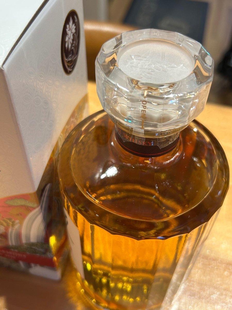 サントリー ウイスキー 響 BLOSSOM HARMONY 2026 化粧箱入 [ ウイスキー 日本 700ml ] - LIQUOR JOY