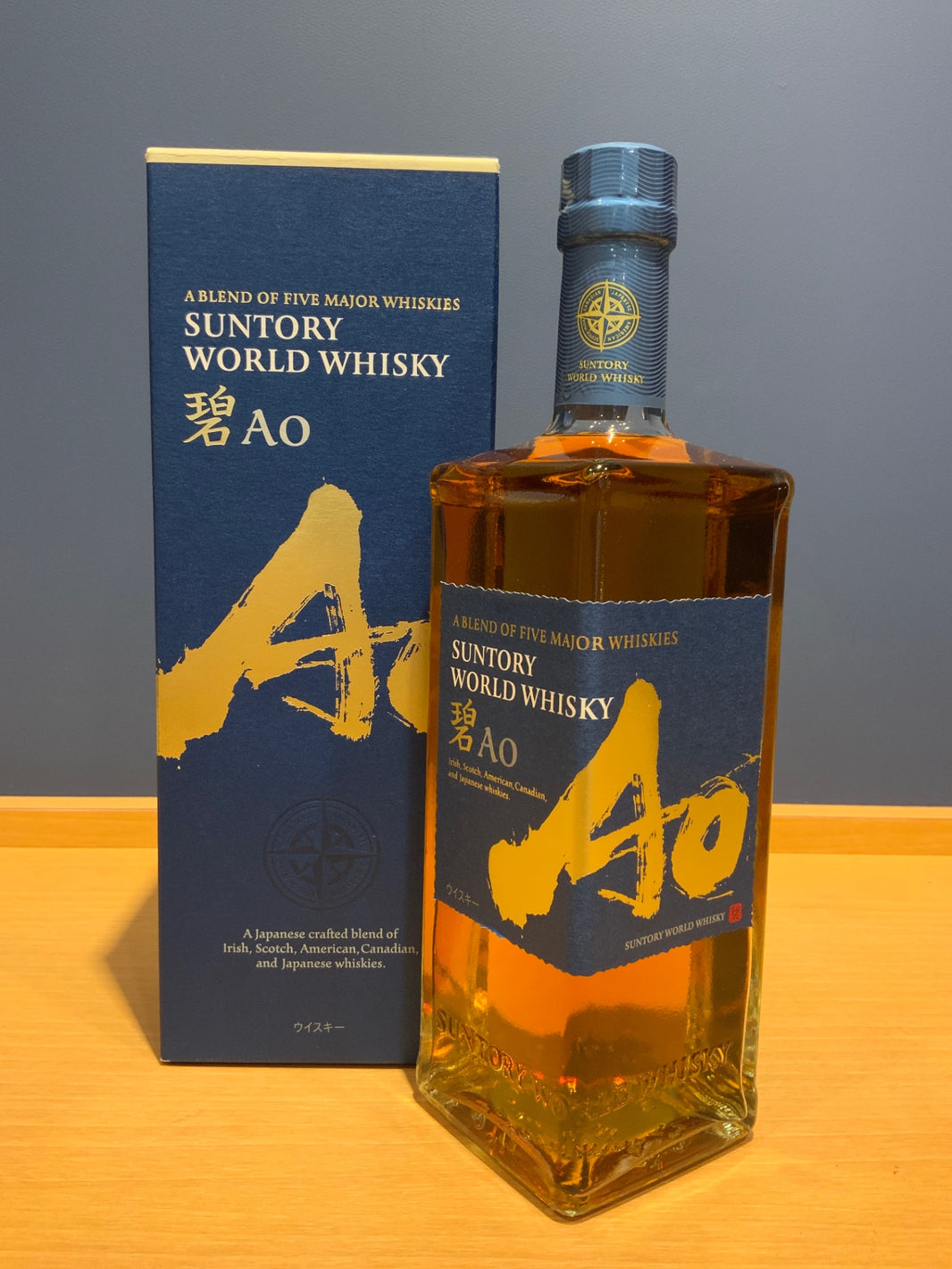 Suntory World Whisky Ao 700ml 43% ABV