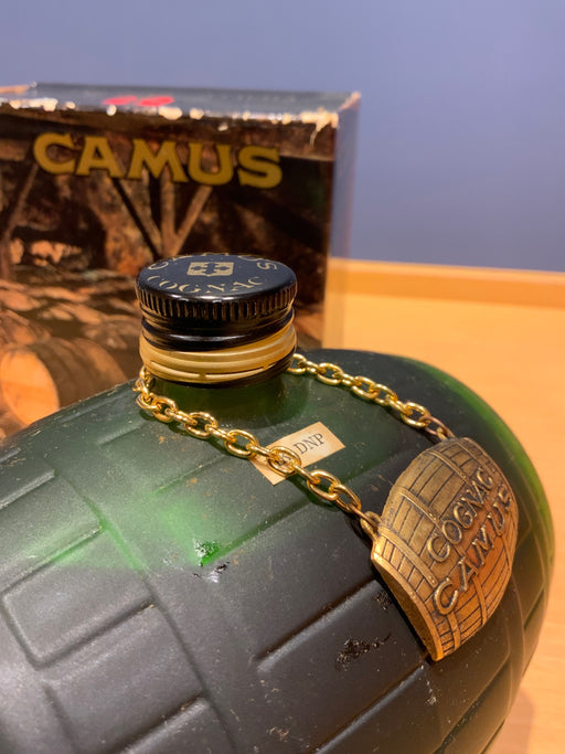 ブランデー MARTELL マーテル メダイヨン/ CAMUS カミュ ヴィエイユ リザーブ 樽型 /700ml