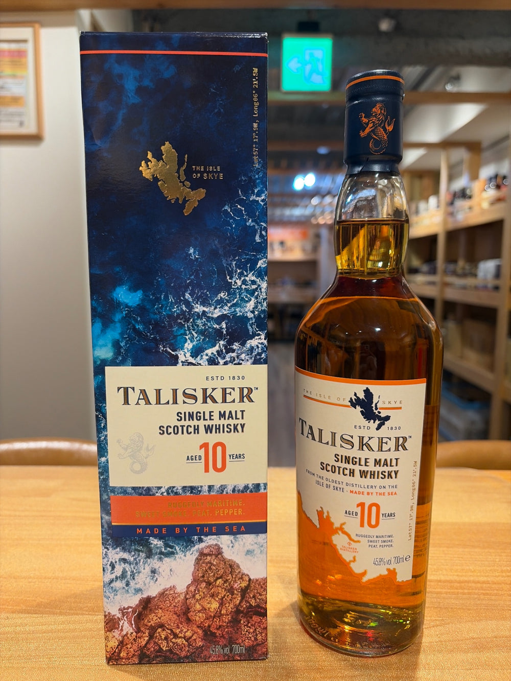 タリスカー 10年 箱入り [ ウイスキー イギリス 700ml ] [ギフトBox入り]