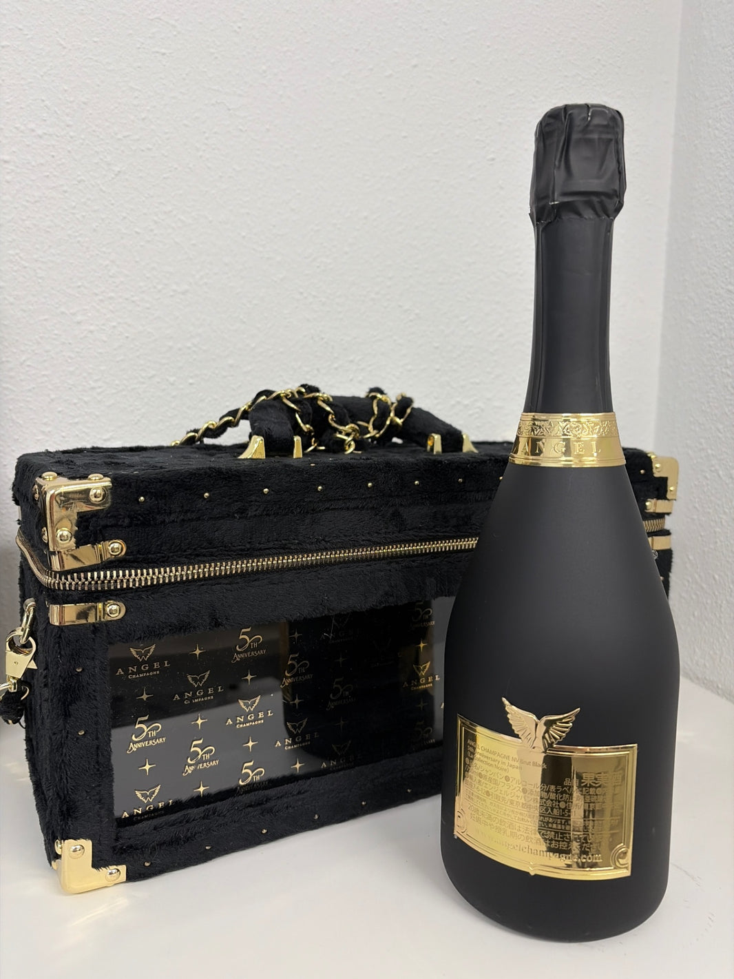 image エンジェルシャンパン ５th アニバーサリー 750ml 箱付き