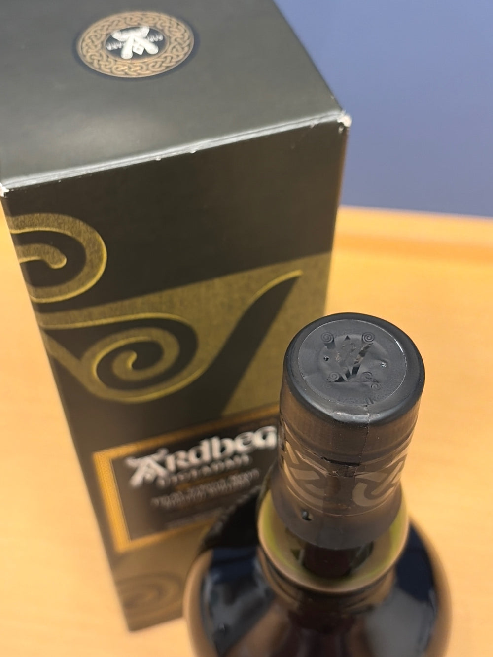 アードベッグ ウーガダール 54.2度 700ml