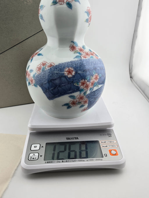 サントリー 響 21年 スペシャルボトルコレクション 有田焼 色絵紫垣桜文面取瓢形瓶 43％ 600ml