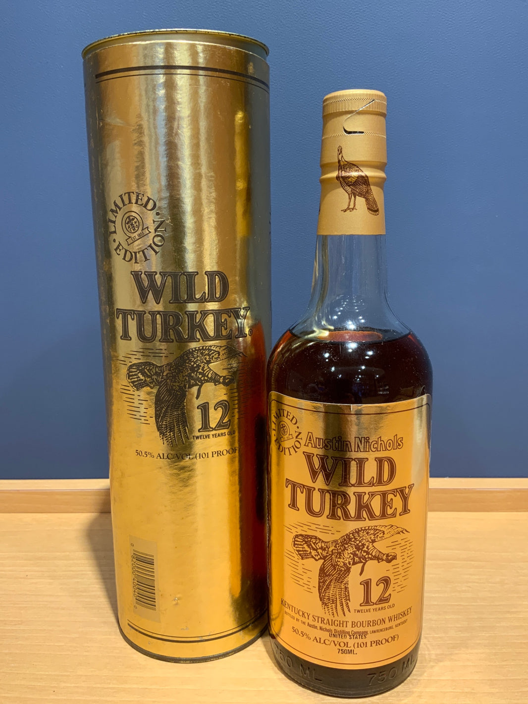 ワイルドターキー 12年 飛翔ゴールドラベル   WILD TURKEY 12 YEARS OLD LIMITED EDITION　750ml
