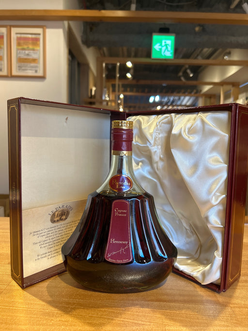 ヘネシー パラディ エクストラ　700ml