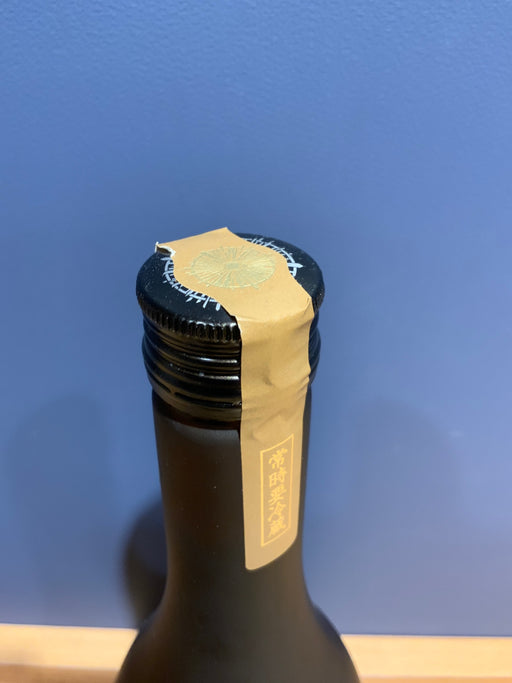 新政　アース　720ml