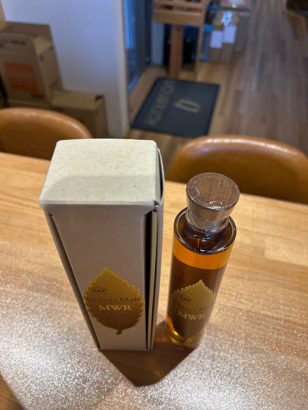 イチローズモルト ミズナラウッドリザーブ ＭＷＲ リーフラベル ベビー 200ml