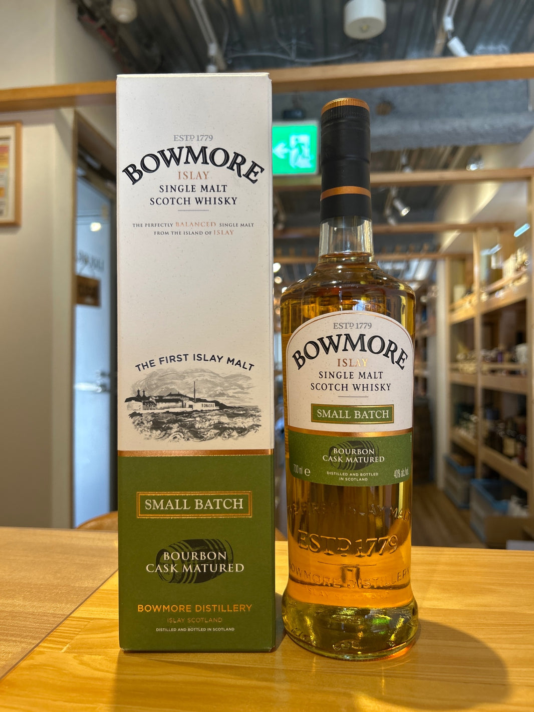 Bowmore Small Batch Single Malt Whisky [UK Whisky 700ml]