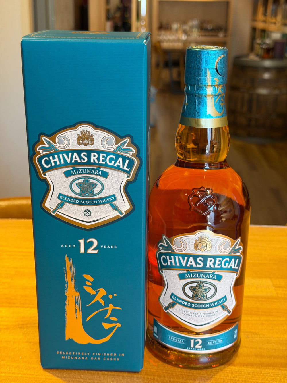 シーバスリーガル ミズナラ12年 ブレンデッドスコッチウイスキー 箱入り スコットランド 700ml