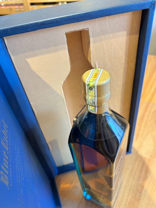 ジョニーウォーカー ブルーラベル 箱付き/海外版　750ML