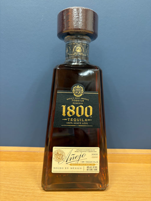クエルボ 1800 アネホ [ テキーラ 750ml ]