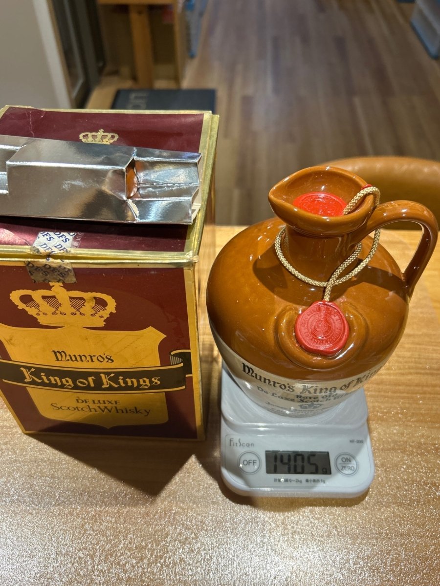 マンローズ キング オブ キングス ウイスキー 特級 Munro’ｓ King of Kings WHISKY 陶器ボトル 43% 750ml - LIQUOR JOY