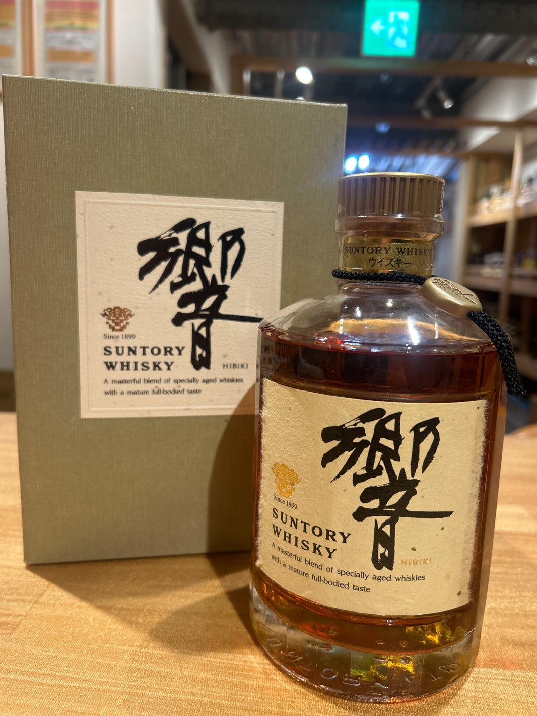 image 響　金キャップ ゴールドラベル  750ml