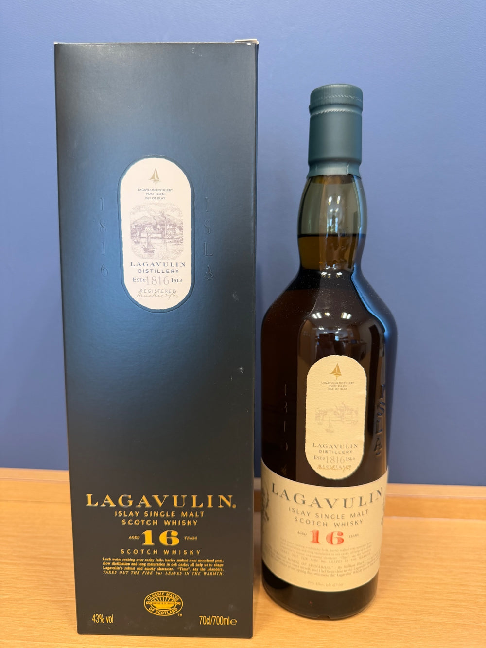 ラガヴーリン16年 43度 700ml