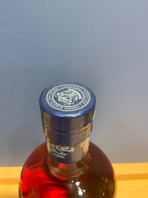 ストラスアイラ 12年 700ml [並行輸入品]