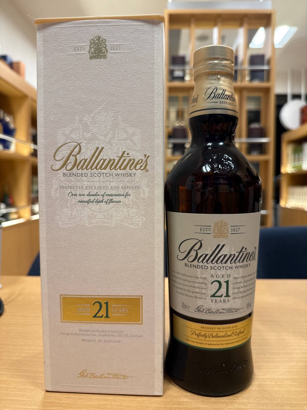 ブレンデッドスコッチウイスキー バランタイン21年 [ ウイスキー イギリス 700ml ]