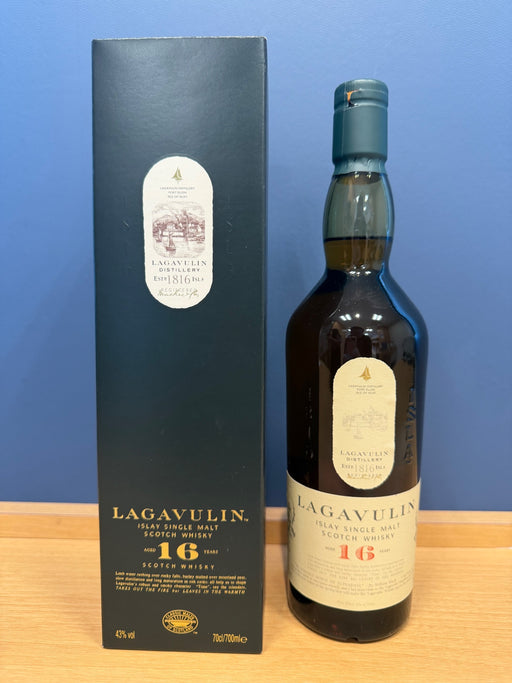 ラガヴーリン16年 43度 700ml
