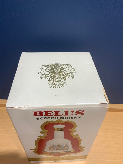 ＢＥＬＬｓ　陶器ボトル　1本　箱付き
