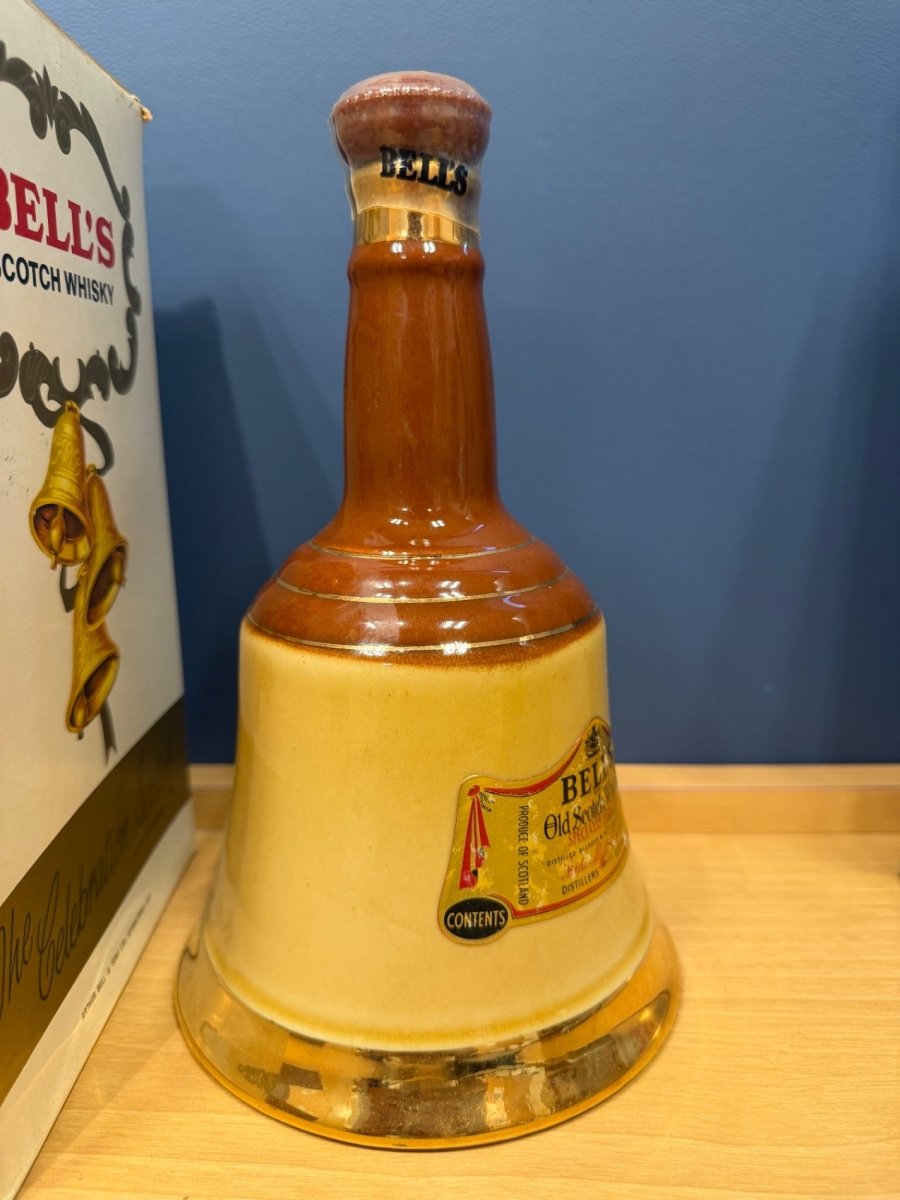 House of Peers スコッチウイスキー 陶器ボトル 記念品 ベルズ ザ・セレブレーション・スコッチ 陶器ボトル