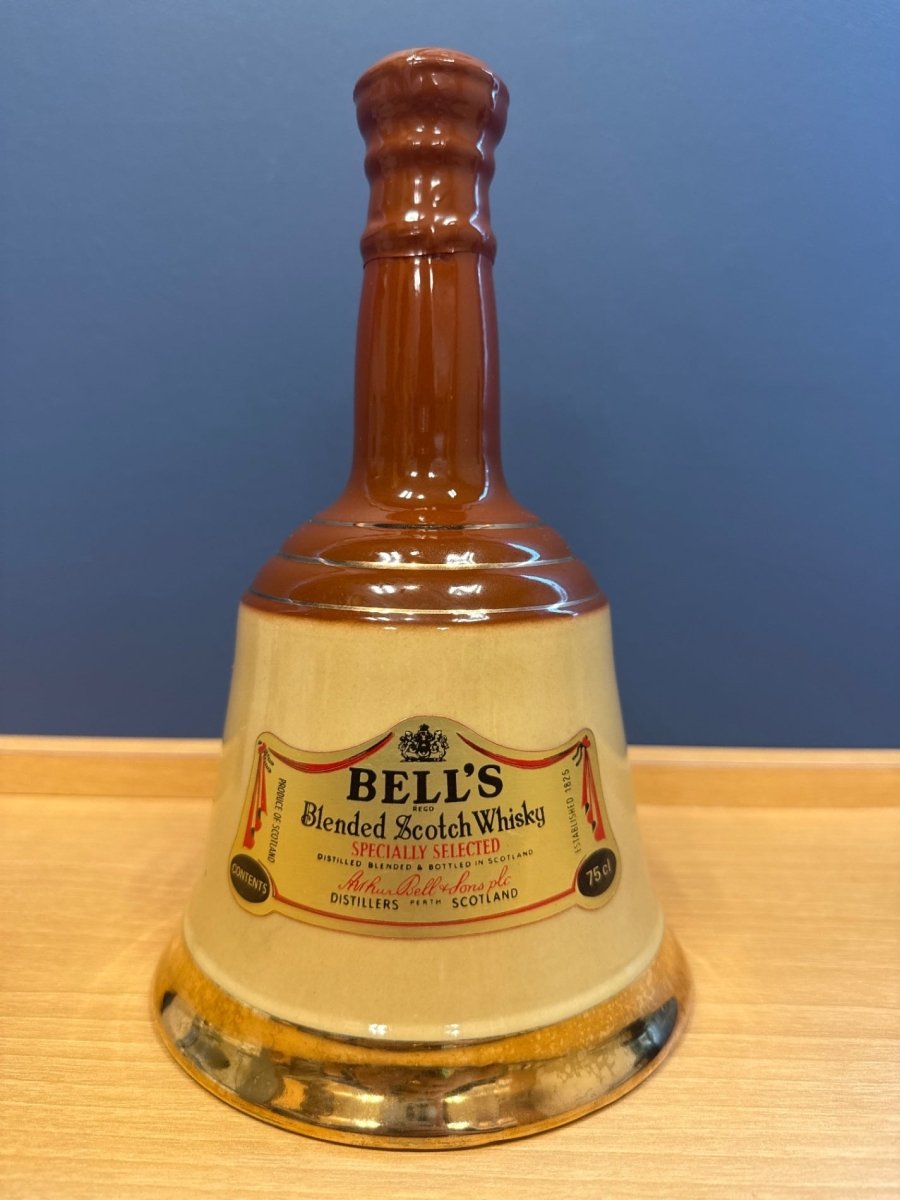 image ベルズ ザ・セレブレーション・スコッチ 陶器ボトル - LIQUOR JOY