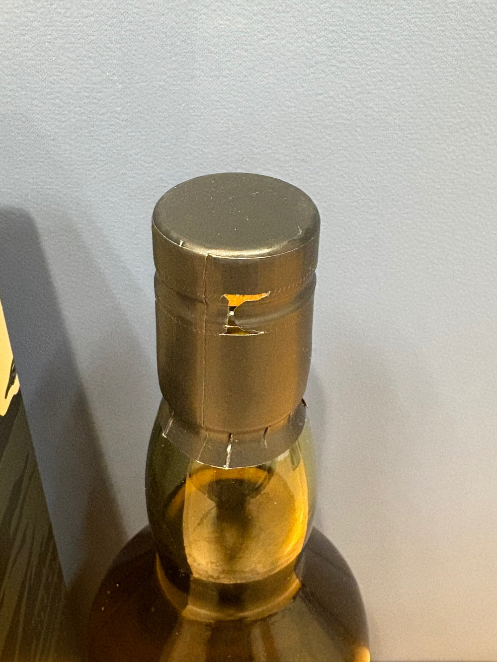 カリラ 12年 箱入り [ ウイスキー イギリス 700ml ]