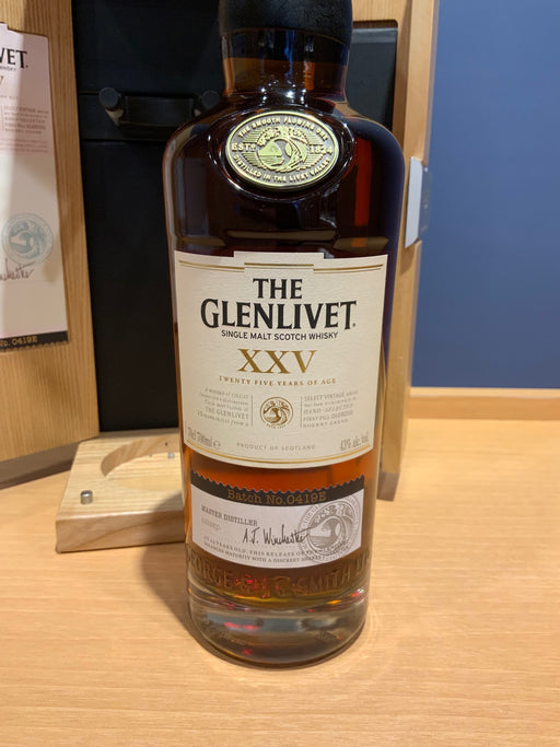 ザ・グレンリベット 25年 700ml [正規品]