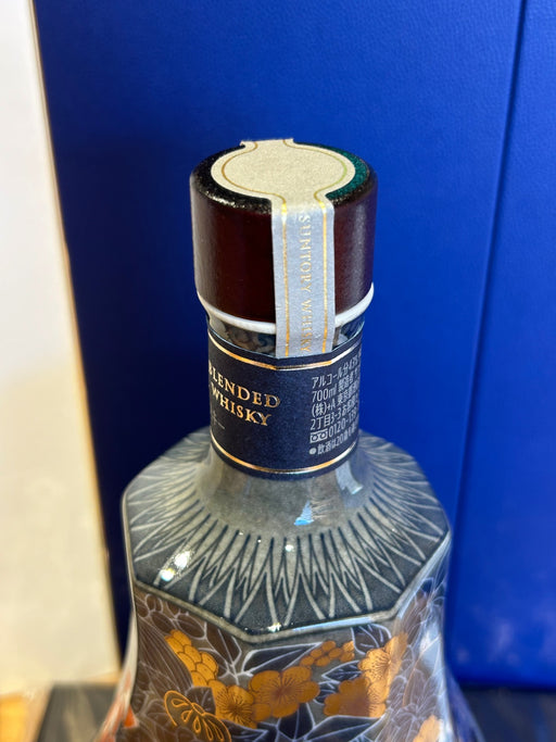 Suntory Blended Japanese Whisky 2025 (Colored Snowflakes, Light Ink, and Four Seasons Flower Design Western-style Liquor Bottle) by Imaizumi Imaemon XIV