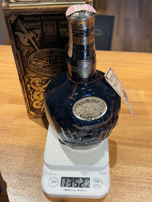 ROYAL SALUTE ロイヤルサルート 21年 青 陶器ボトル ウイスキー 700ml 40% - LIQUOR JOY