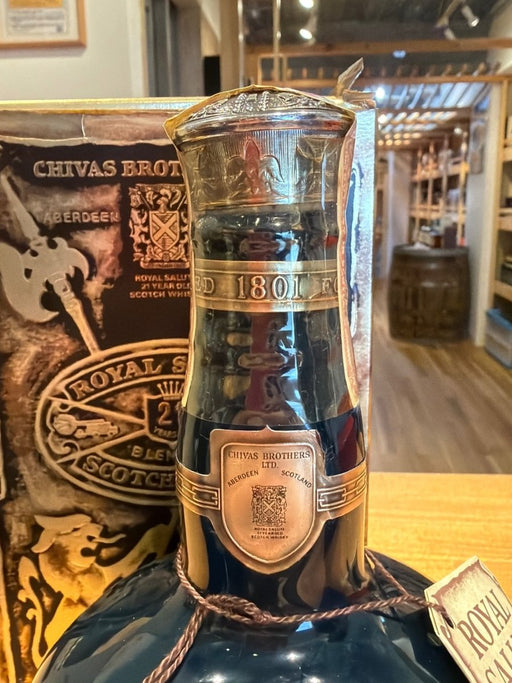 ROYAL SALUTE ロイヤルサルート 21年 青 陶器ボトル ウイスキー 700ml 40% - LIQUOR JOY