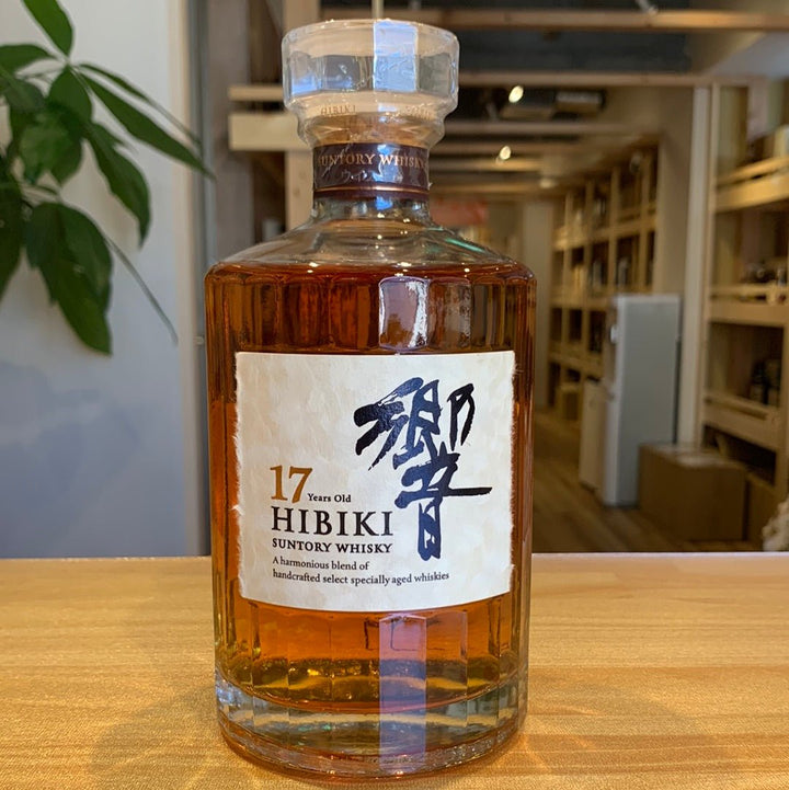 SUNTORY WHISKY HIBIKI 17years old 700ml - LIQUOR JOY