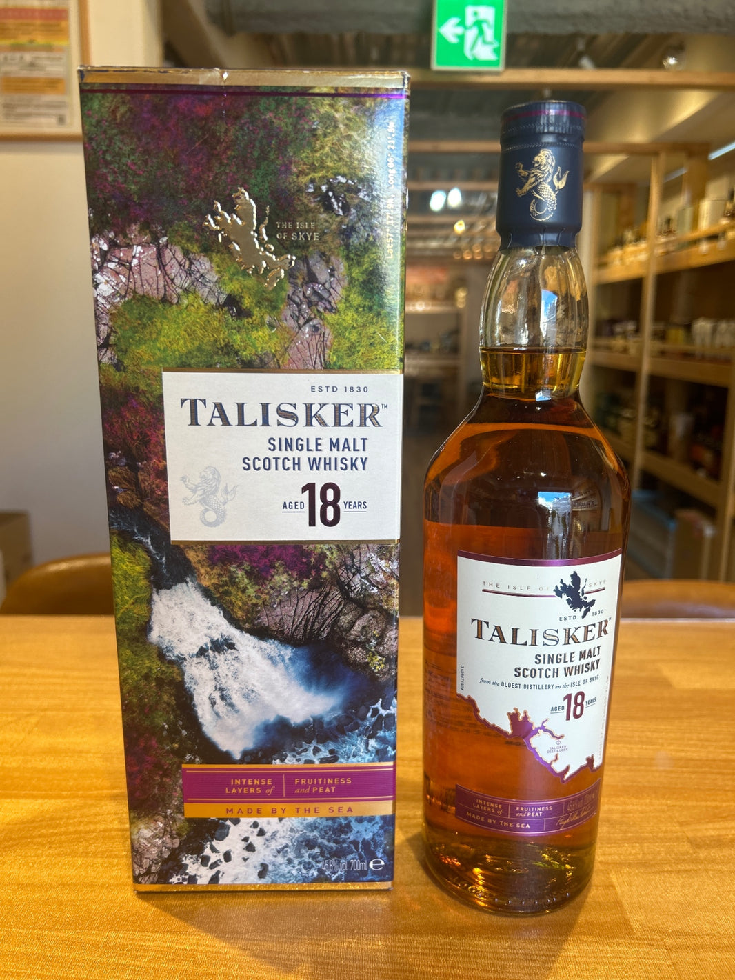 タリスカー 18年 箱入り [ ウイスキー イギリス 700ml ]