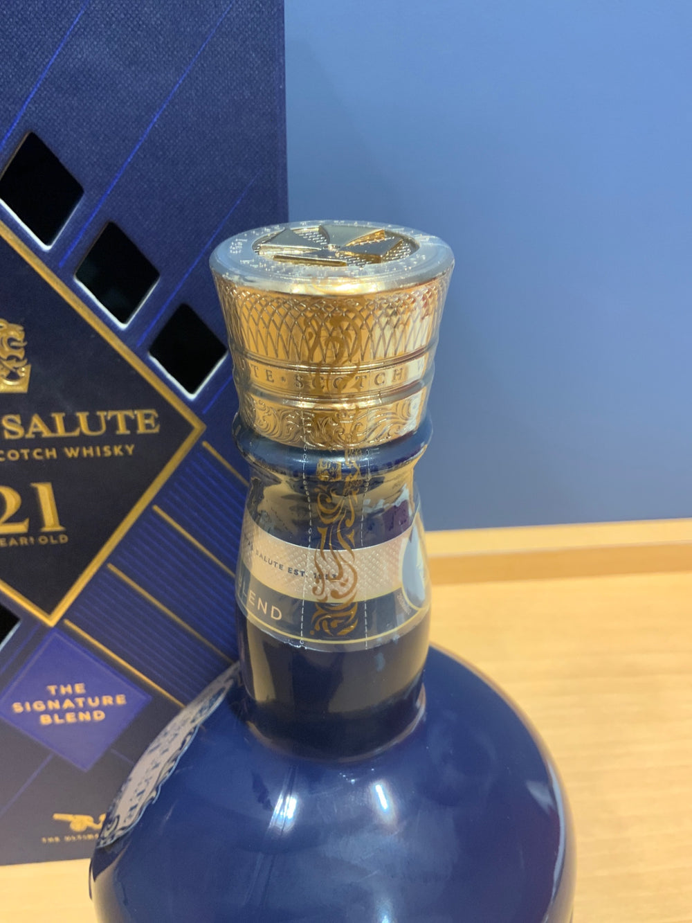 ロイヤルサルート ２１年 ７００ml