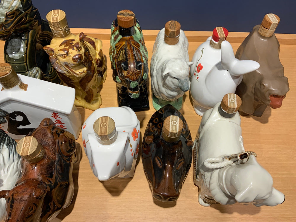 【中古】サントリー ローヤル ウイスキー 干支ボトル 陶器ボトル　12本セット